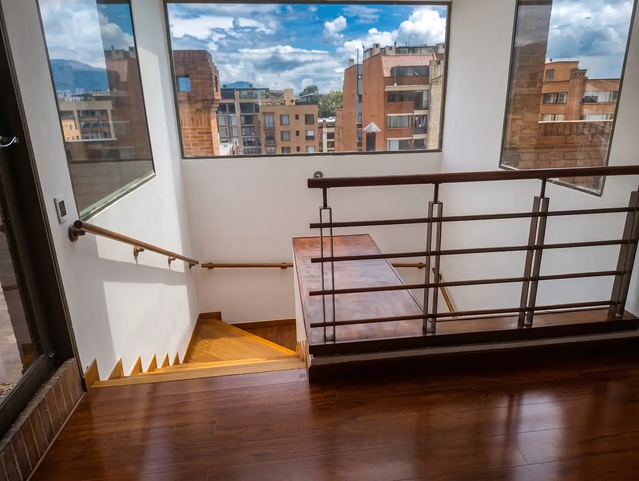 cl-real-estate-inmueble-en-venta-apartamento-116-escalera-2